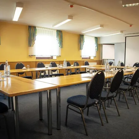Pfefferhoehe & Restaurant Hotell Alsfeld